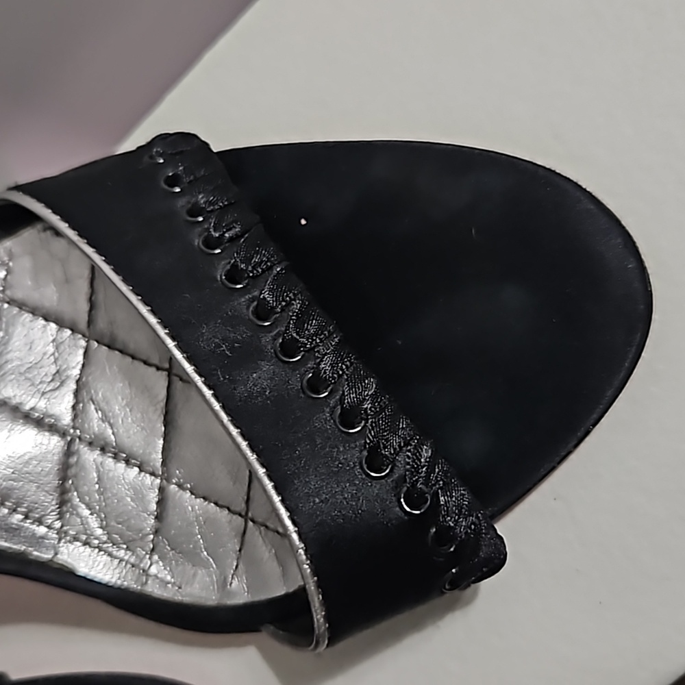 Betsy Johnson Black Sandle Satin Tie Sz.8 - Picture 3 of 7